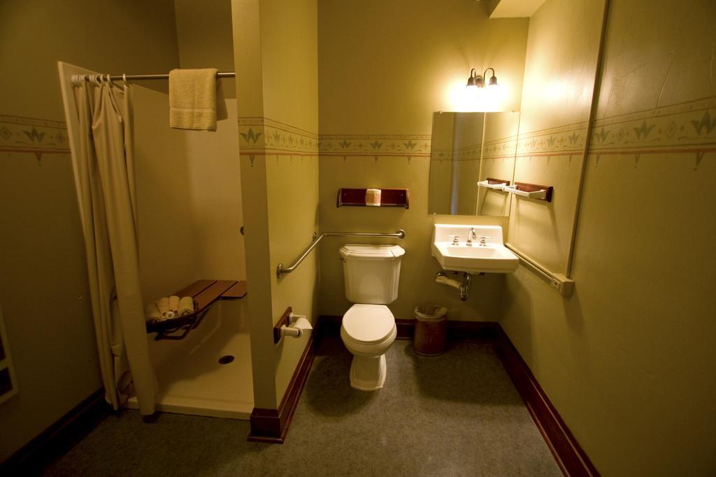 Hotel McMenamins Edgefield Troutdale Zimmer foto